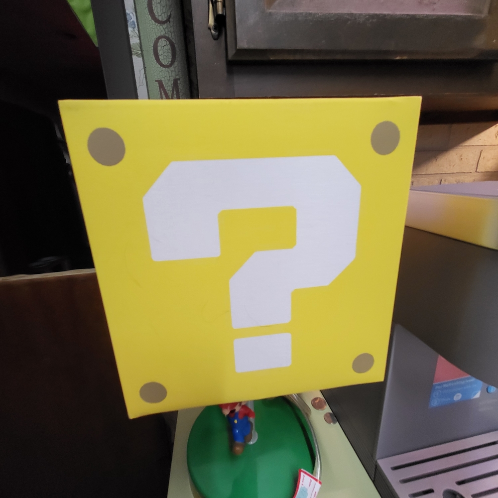 Yellow Question Block Lamp - Picture 8 of 14